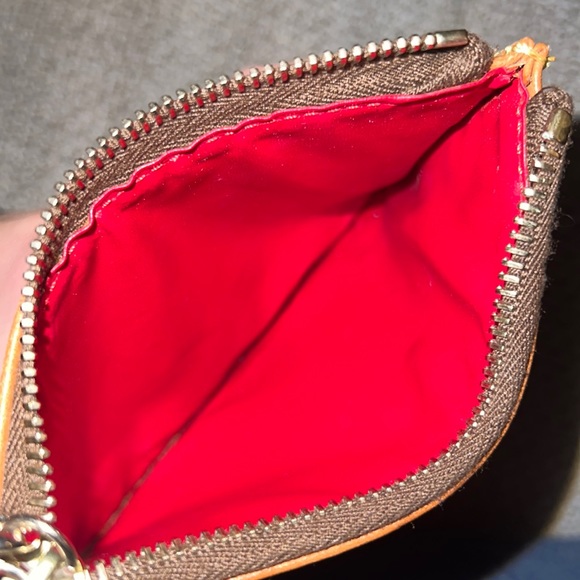 Dooney & Bourke Wristlet - Picture 5 of 5